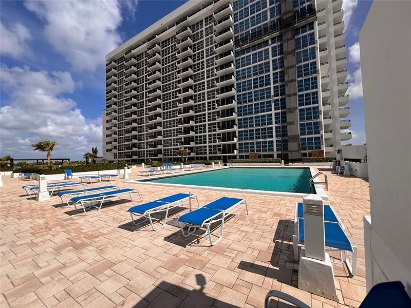 531 N Ocean Boulevard, Unit 1711, Pompano Beach, FL 33062 Photo