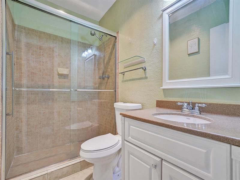 2250 NE 66th Street, Unit 1523, Fort Lauderdale, FL 33308 Photo