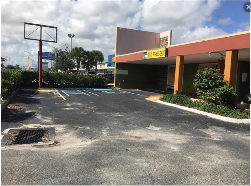 1361 E Commercial Boulevard, Oakland Park, FL 33334 Photo
