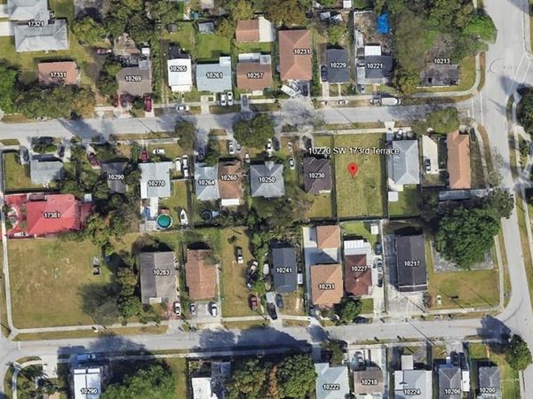 10220 SW 173rd Ter, Miami, FL 33157