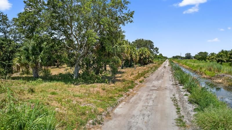 Xx Xx Bedu Court, Loxahatchee, FL 33470 Photo