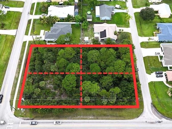 1711 SW Del Rio Blvd, Port St Lucie, FL 34953