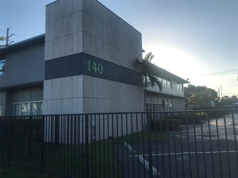 140 S Federal Hwy, Dania Beach, FL 33004 Photo