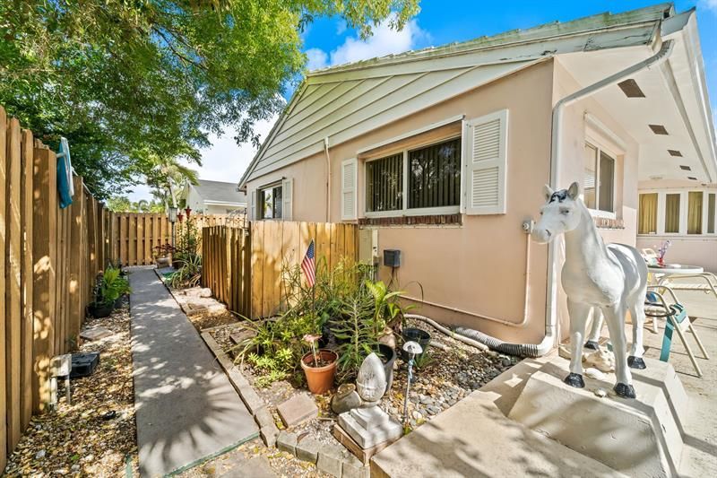 1681 NE 56th Street, Fort Lauderdale, FL 33334 Photo