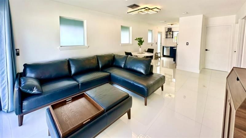 2135 Dock Street, West Palm Beach, FL 33401 Photo