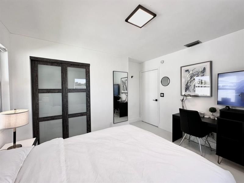 2135 Dock Street, West Palm Beach, FL 33401 Photo