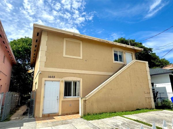 1601 NW 62nd Ter, Miami, FL 33147