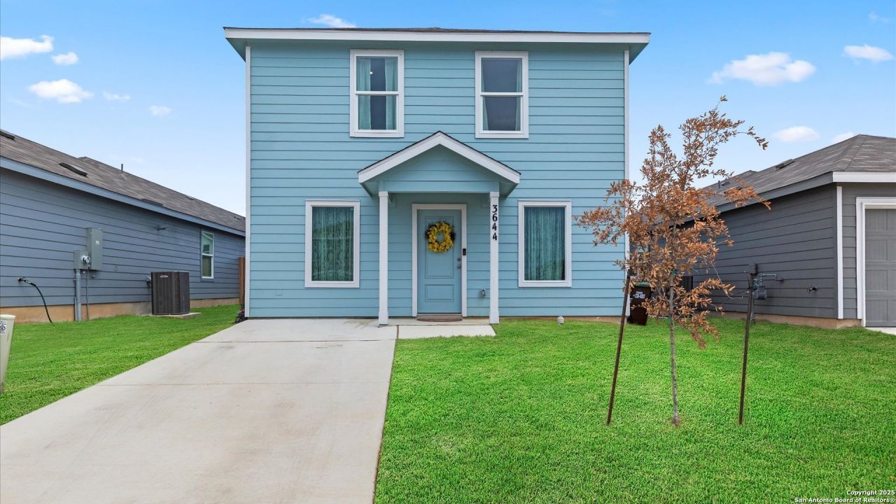3644 Moon Hill, New Braunfels, TX 78132 Main Photo