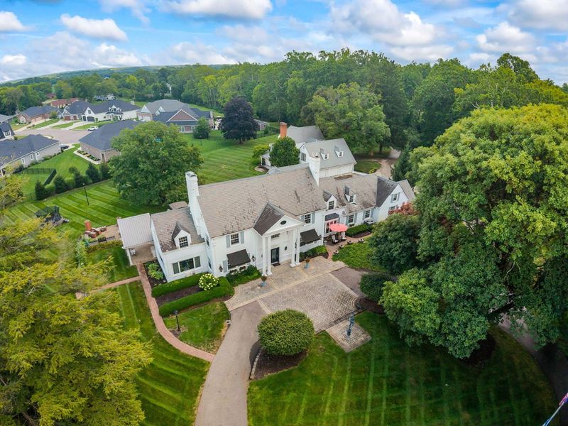 1550 Creekwood Drive, Troy, OH 45373 Photo 2