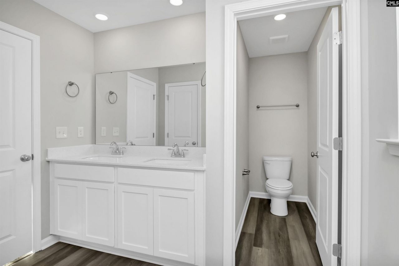 260 Brando Way Photo 35