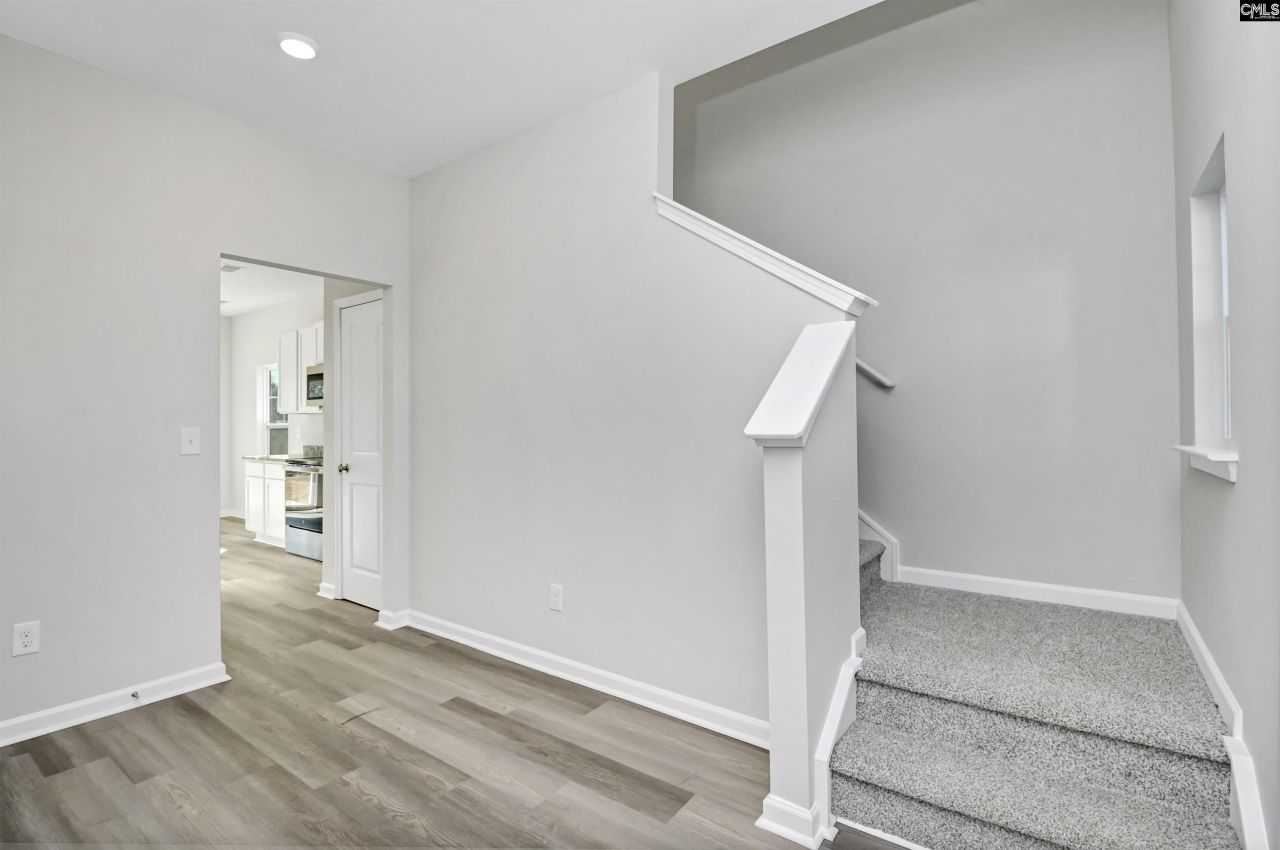 260 Brando Way Photo 7