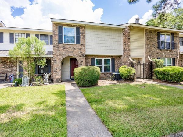 2606 Shadowbrook Dr, Saint George, LA 70816