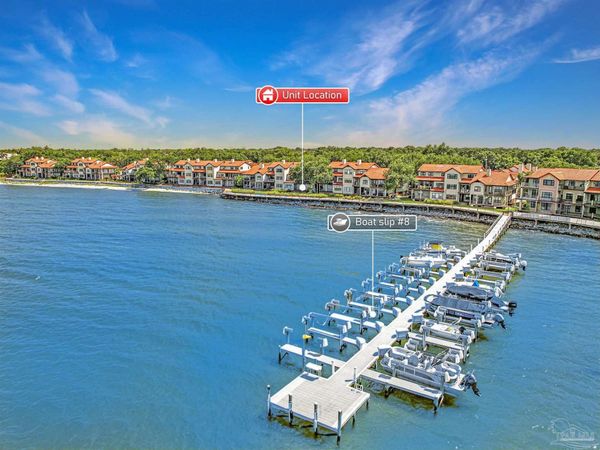 80 Baybridge Dr, Unit B, Gulf Breeze, FL 32561