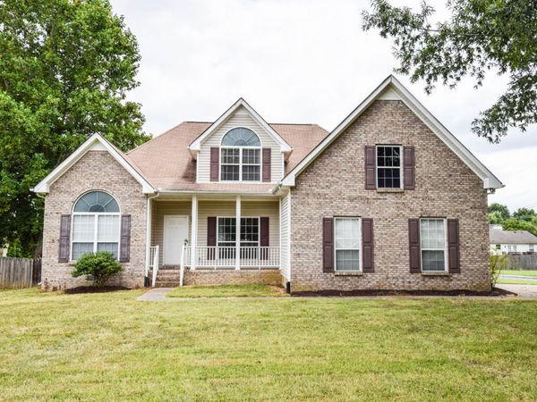 420 Dorchester Pl, Gallatin, TN 37066