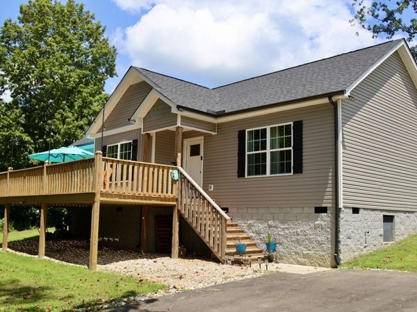 746 Nels Adams Rd, Dickson, TN 37055