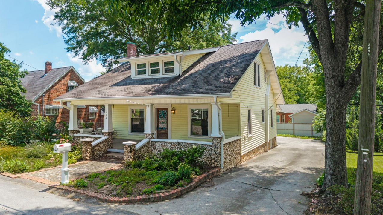 253 15th Street Nw, Cleveland, TN 37311 Main Photo