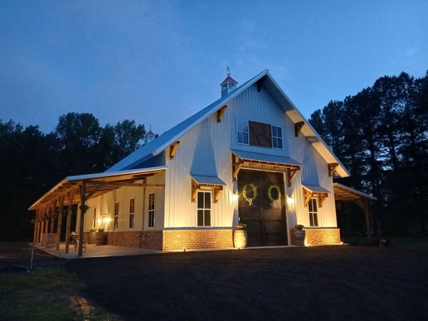 450 Paul Thompson Rd, Bethpage, TN 37022