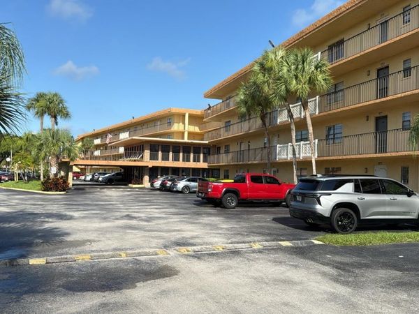 9273 SW 8th Street, Unit 216, Boca Raton, FL 33428