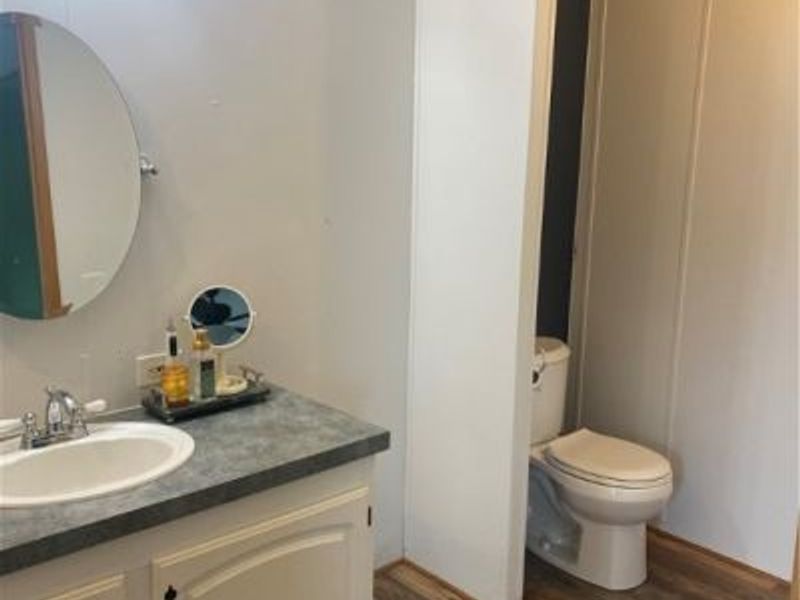 117 Caesars Drive, Amherst, OH 44001 Photo 15