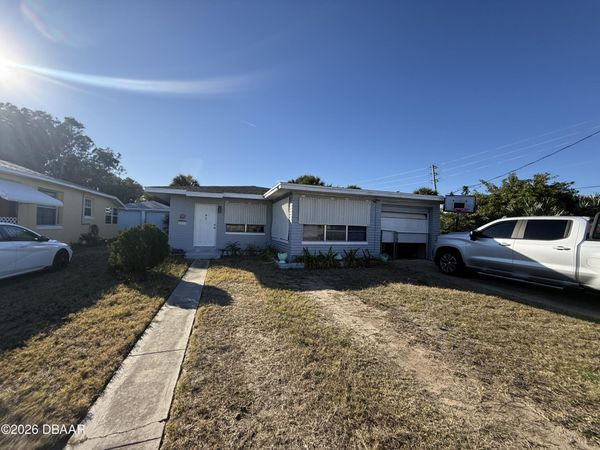 1517 N Grandview Avenue, Daytona Beach, FL 32118