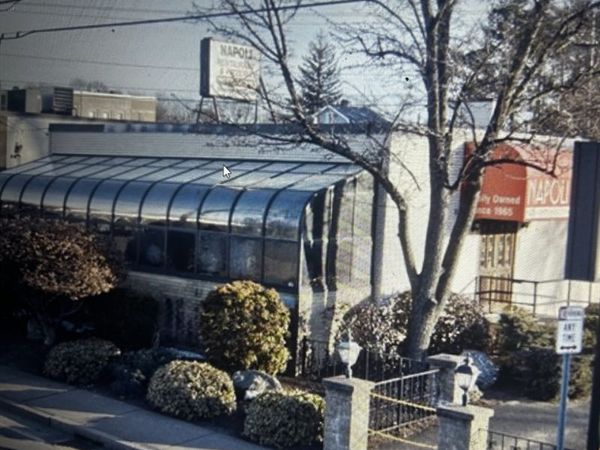 1633 Bay St, Springfield, MA 01109