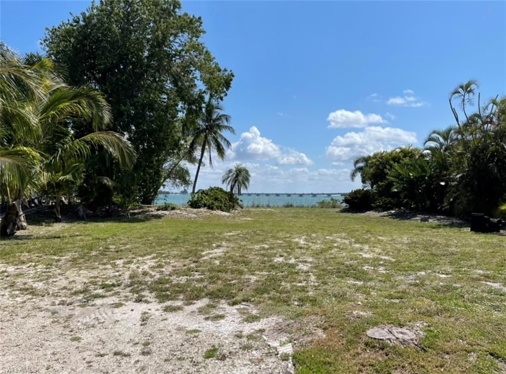 1028 Bayview Dr, Sanibel, FL 33957 Photo