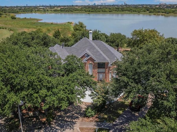 4049 Heron Cove Lane, The Colony, TX 75056
