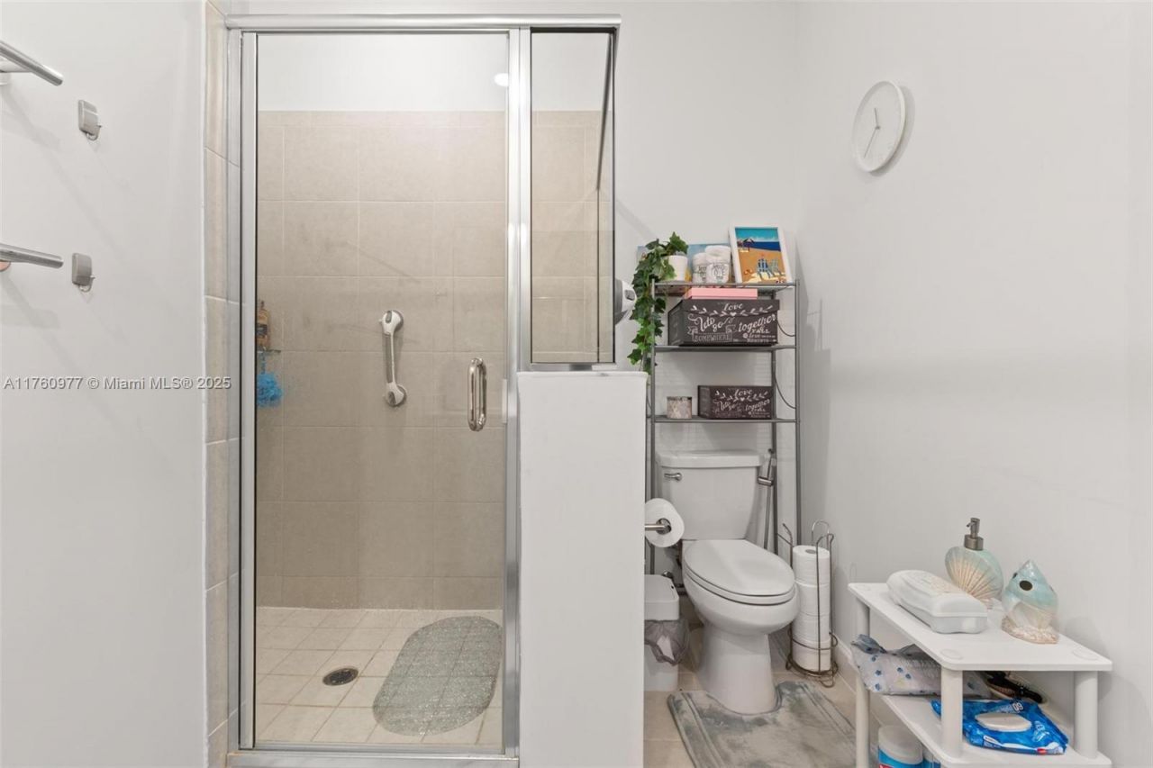 12824 NW 22nd Pl, Unit 12824, Miami, FL 33167 Photo