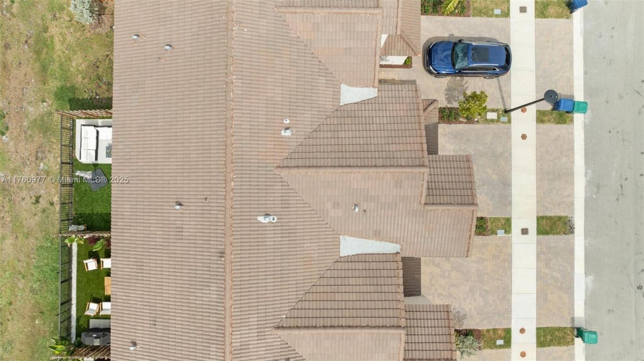 12824 NW 22nd Pl, Unit 12824, Miami, FL 33167 Photo