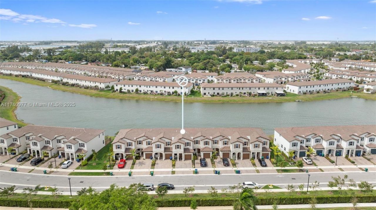 12824 NW 22nd Pl, Unit 12824, Miami, FL 33167 Photo