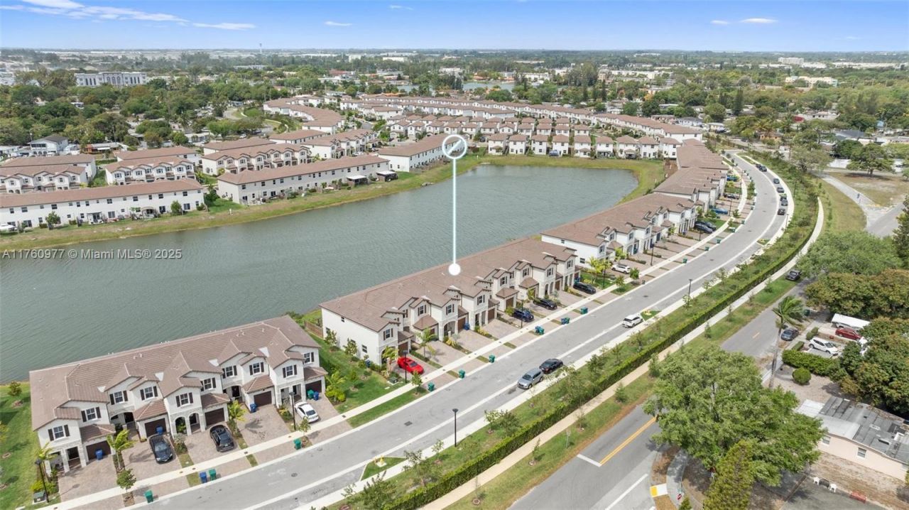 12824 NW 22nd Pl, Unit 12824, Miami, FL 33167 Photo