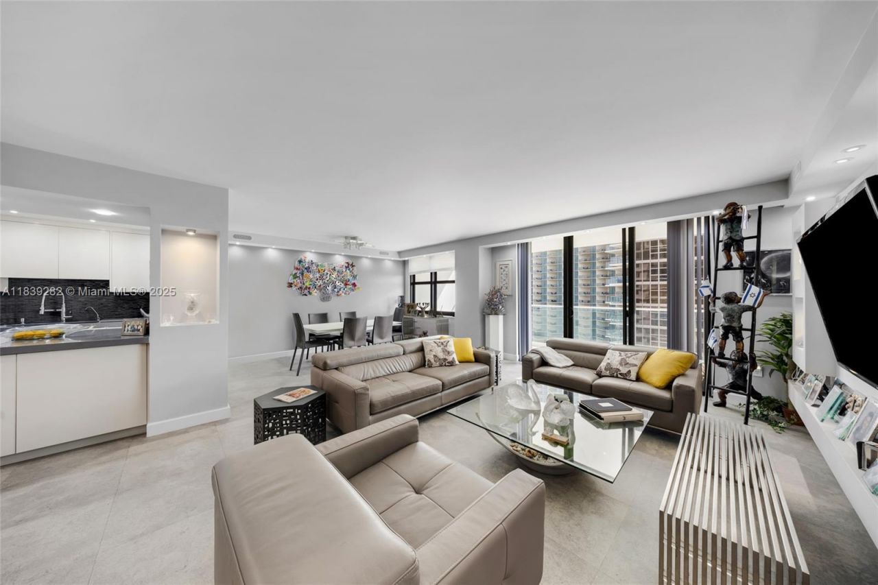 9801 Collins Ave, Unit 16U, Bal Harbour, FL 33154 Photo