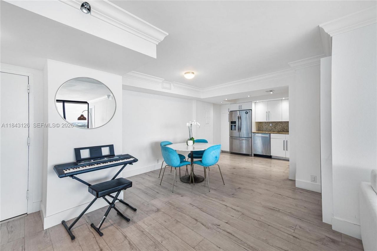 2000 Towerside Ter, Unit PH-9, Miami, FL 33138 Photo