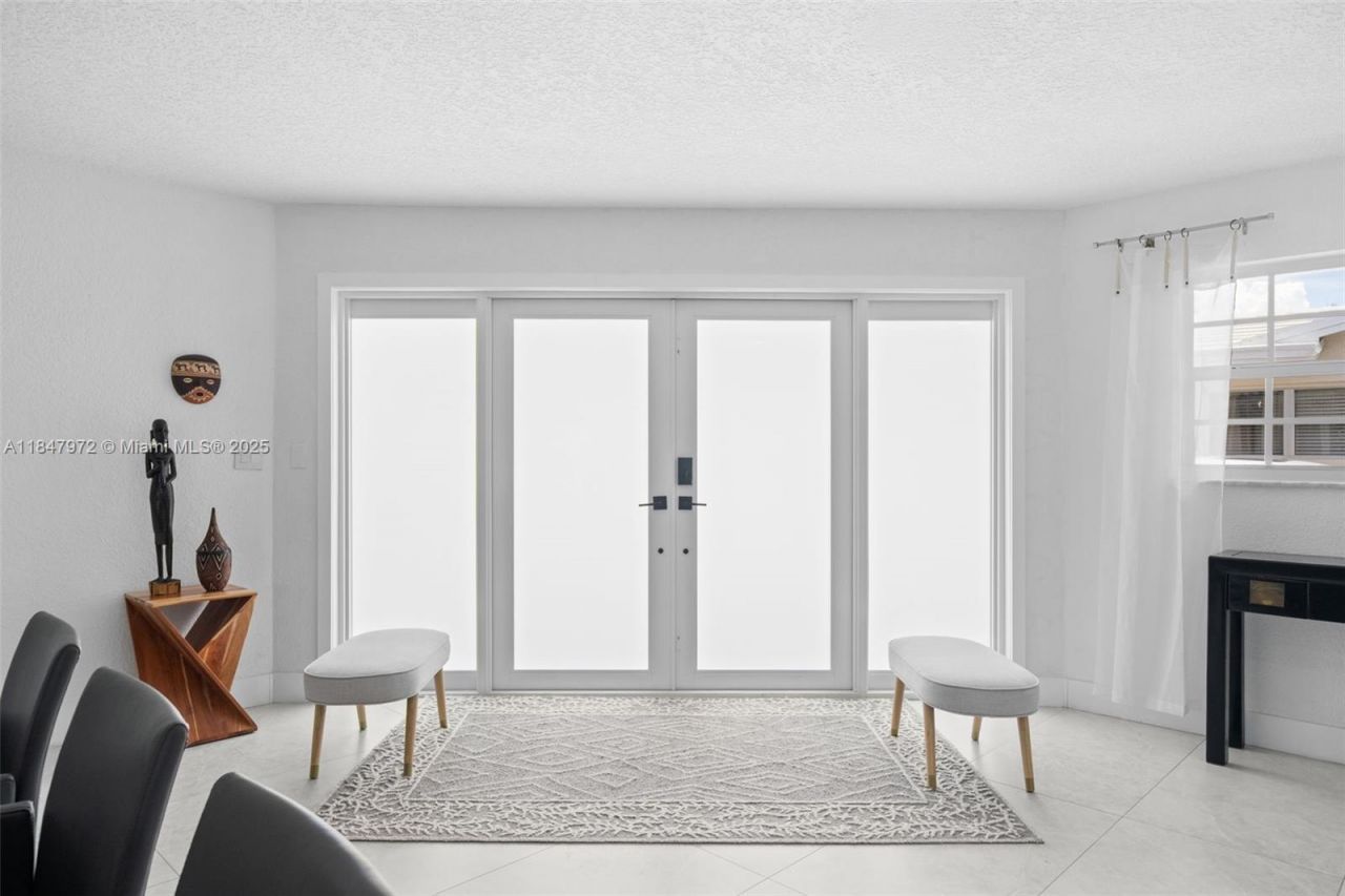 2681 NE 9th Ct, Pompano Beach, FL 33062 Photo