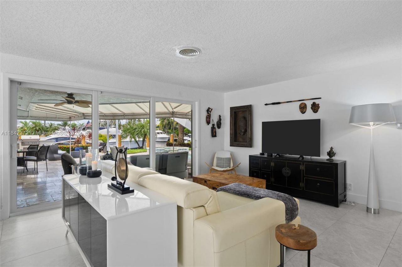 2681 NE 9th Ct, Pompano Beach, FL 33062 Photo