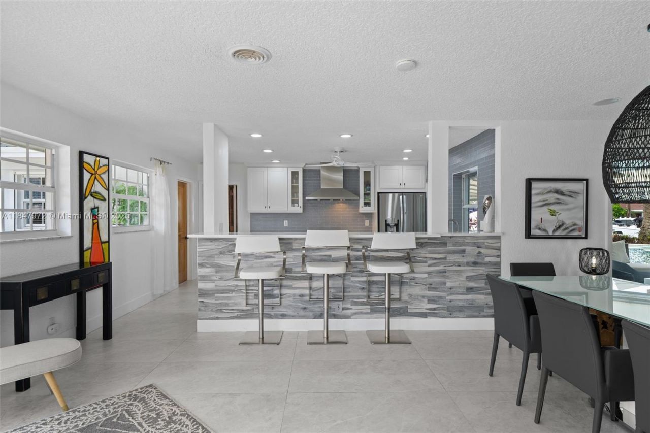 2681 NE 9th Ct, Pompano Beach, FL 33062 Photo