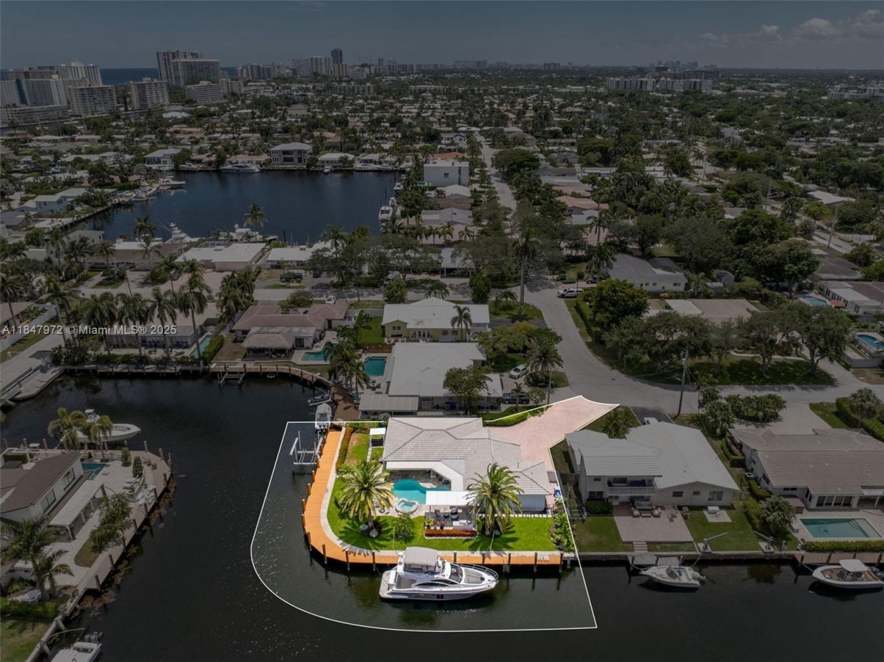 2681 NE 9th Ct, Pompano Beach, FL 33062 Photo