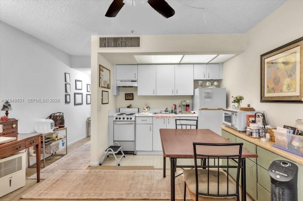 13455 SW 16th Ct, Unit 104F, Pembroke Pines, FL 33027 Photo