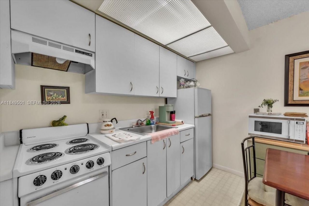 13455 SW 16th Ct, Unit 104F, Pembroke Pines, FL 33027 Photo