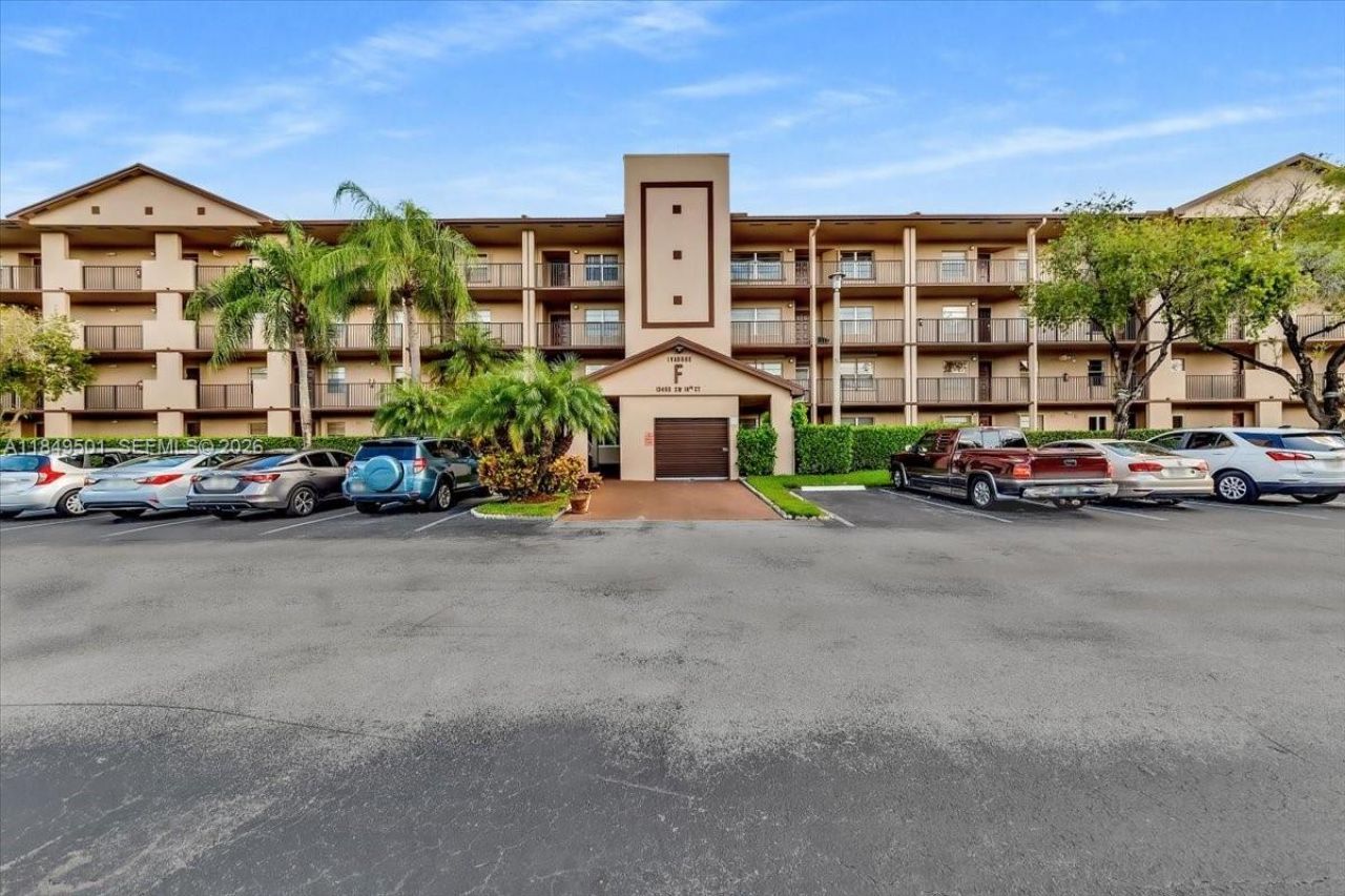 13455 SW 16th Ct, Unit 104F, Pembroke Pines, FL 33027 Photo