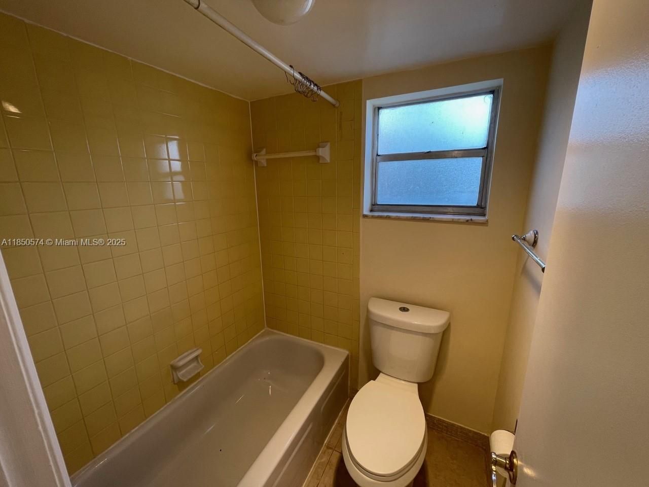 9431 Live Oak Pl, Unit 203, Davie, FL 33324 Photo