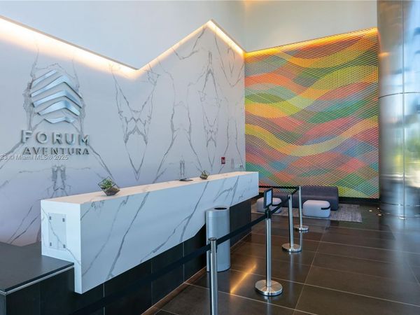 19790 W Dixie Hwy, Unit 402, Aventura, FL 33180