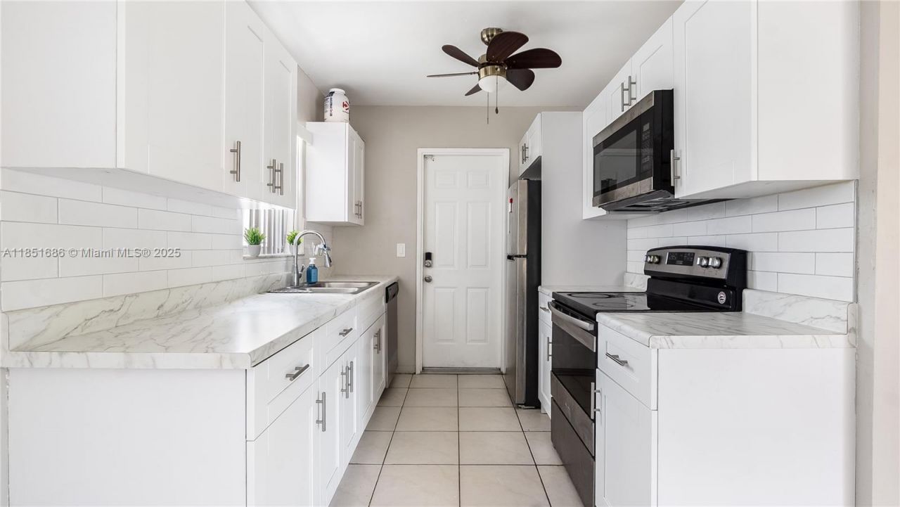 6528 SW 26th St, Miramar, FL 33023 Photo