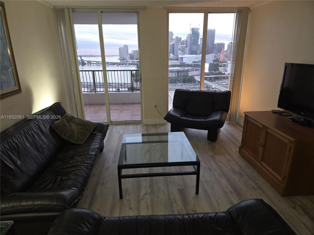 555 NE 15th St, Unit 20K, Miami, FL 33132 Photo