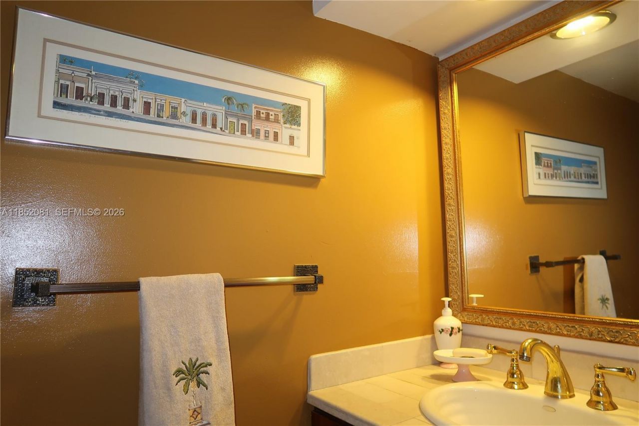 555 NE 15th St, Unit 20K, Miami, FL 33132 Photo