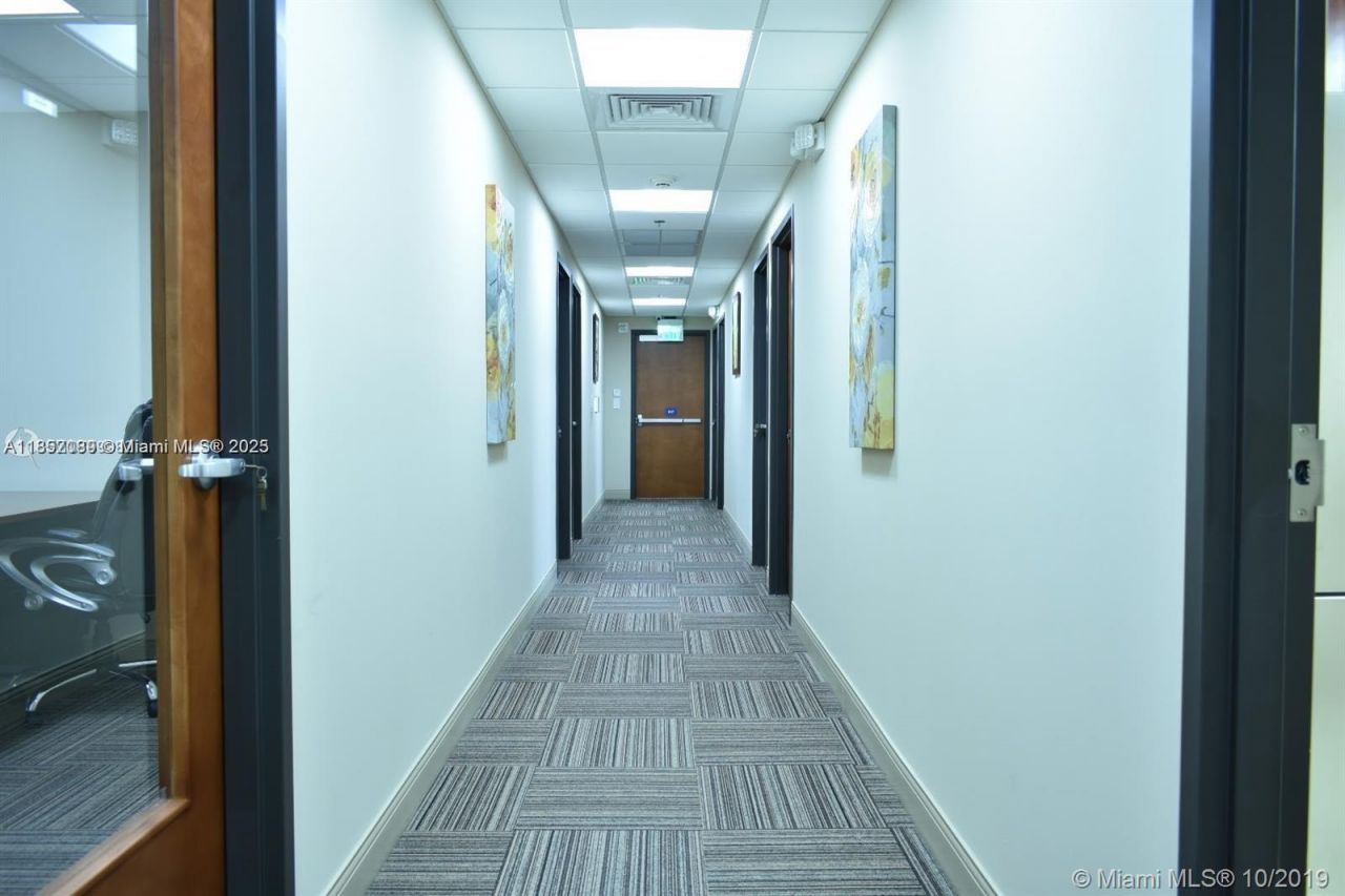 7350 SW 89th Street, Unit Suite 100, Miami, FL 33158 Photo