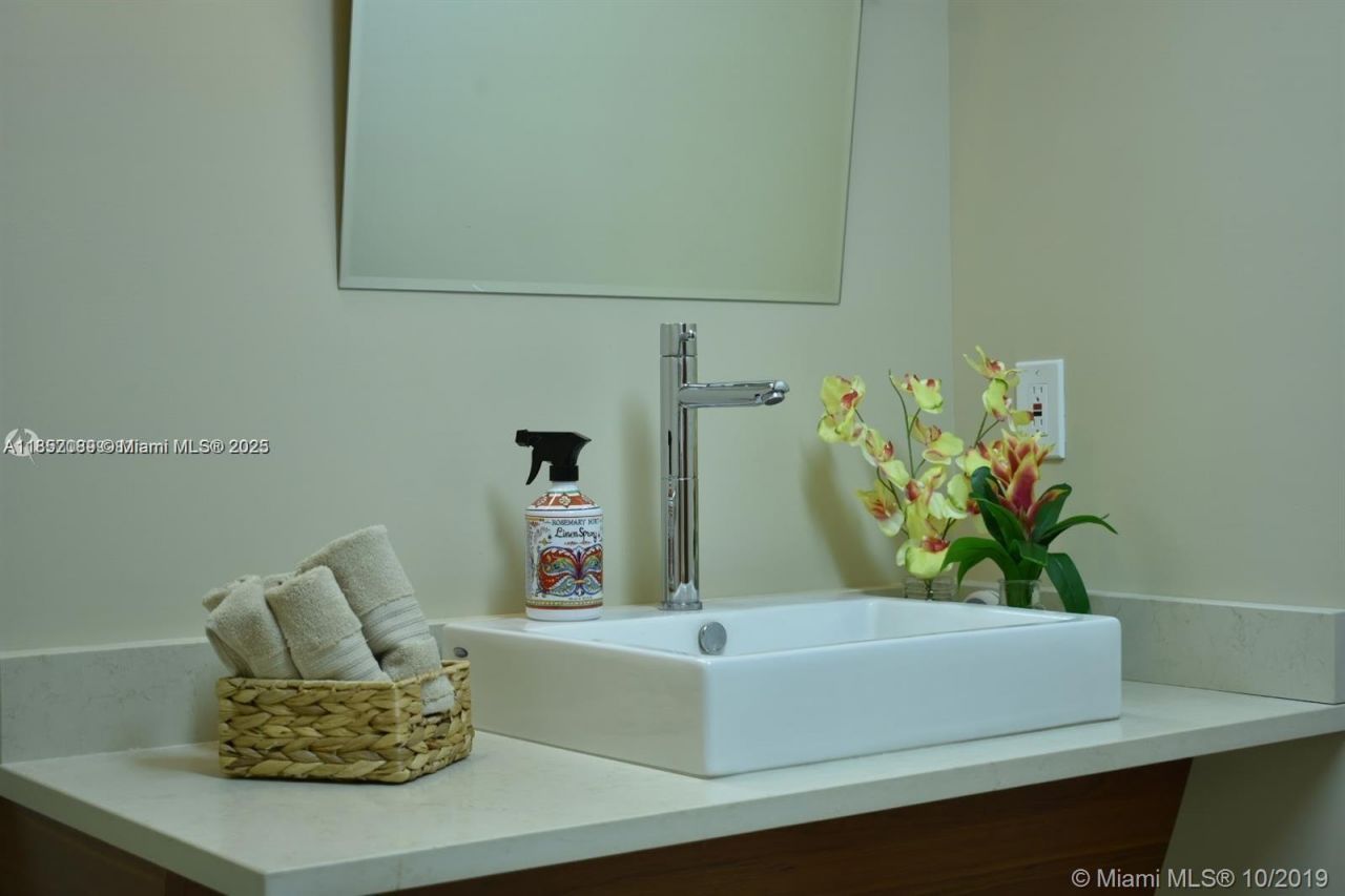 7350 SW 89th Street, Unit Suite 100, Miami, FL 33158 Photo