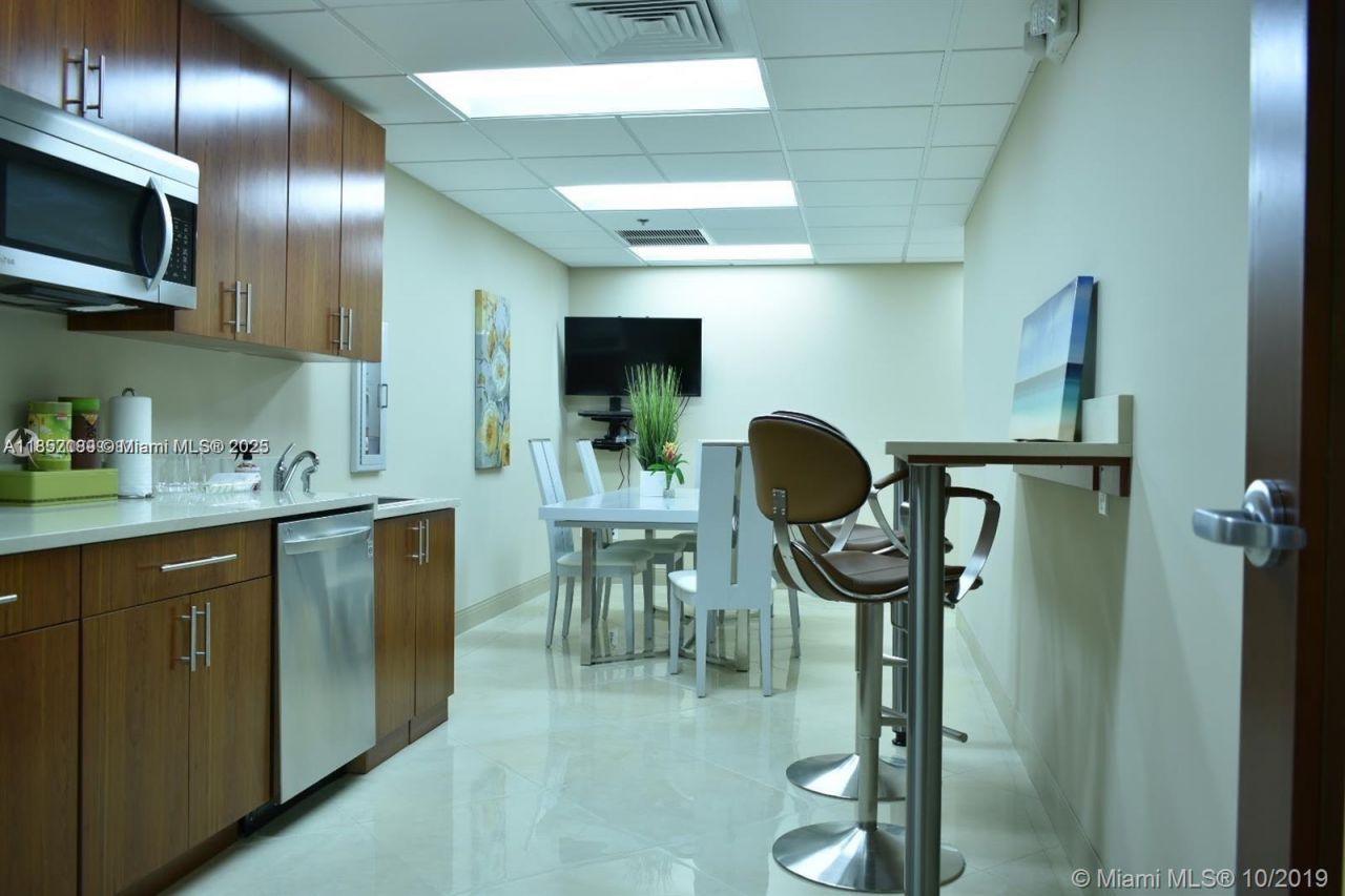7350 SW 89th Street, Unit Suite 100, Miami, FL 33158 Photo