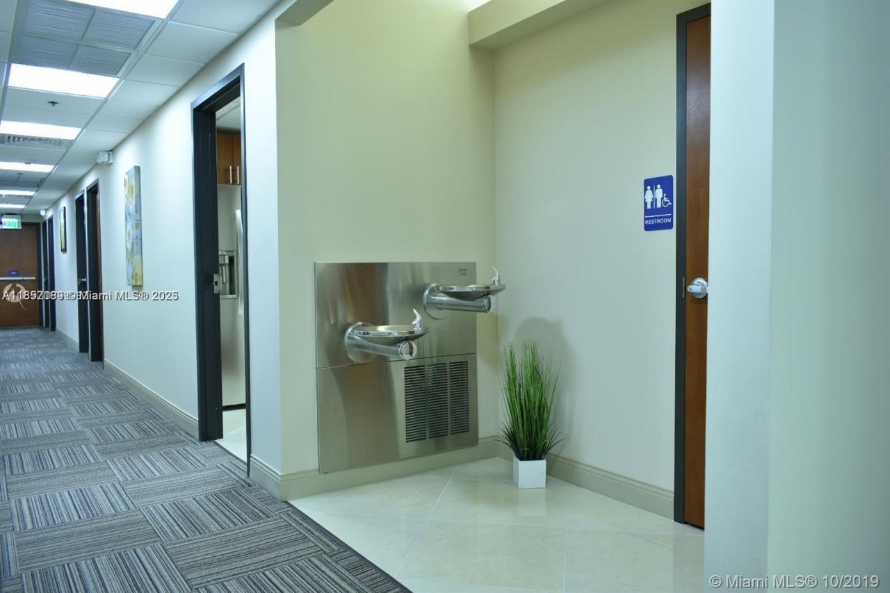 7350 SW 89th Street, Unit Suite 100, Miami, FL 33158 Photo