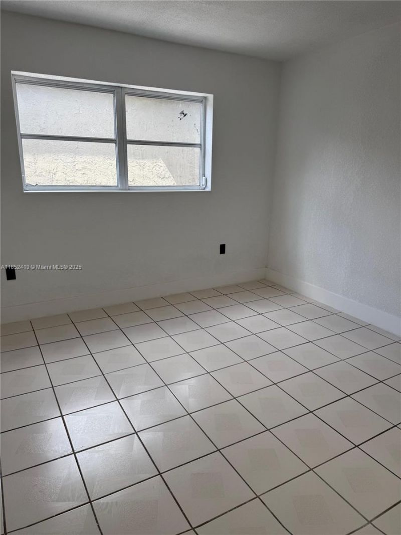 6625 W 4th Ave, Unit 204, Hialeah, FL 33012 Photo